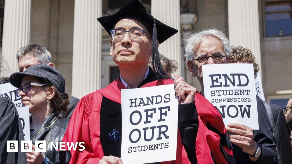 Universities brace for disruption at graduations by Gaza war protesters – BBC.com