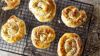 Let's make beef and pine nut pastry swirls