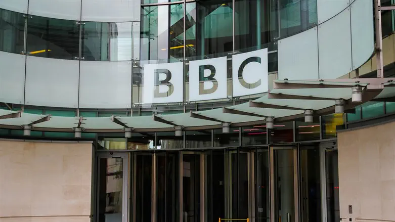 The decline of the BBC – AI data show systemic bias