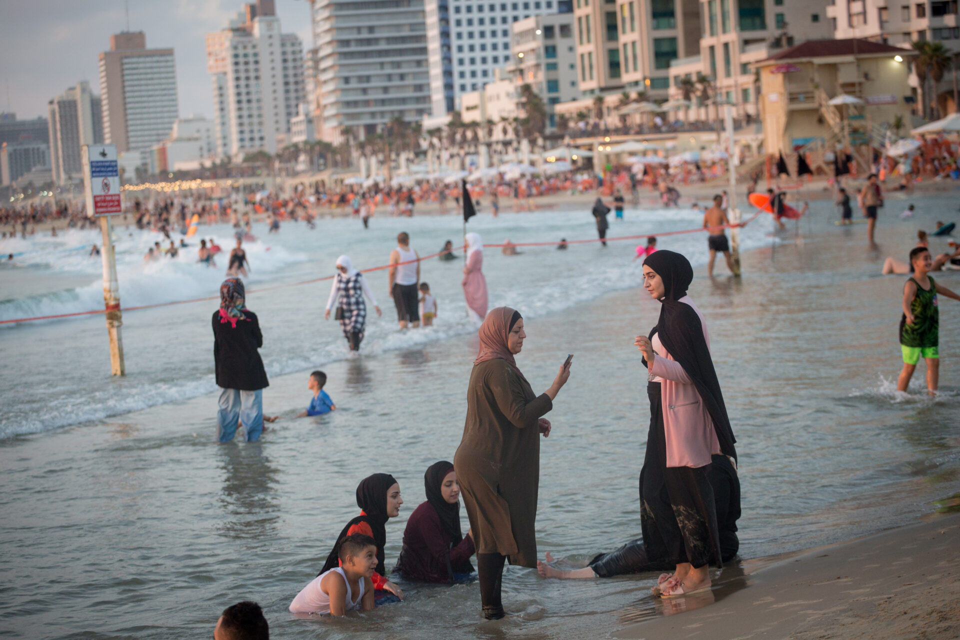 Israeli Arabs feel shared destiny with Jews during war