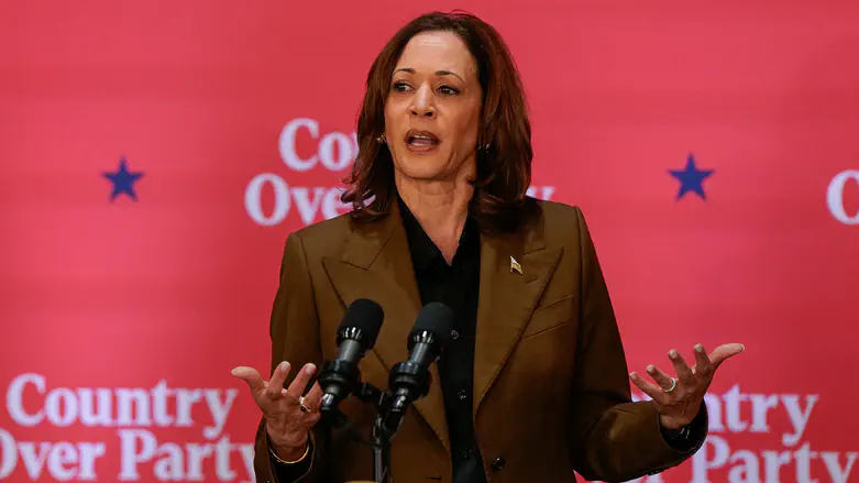 Kamala Harris seriously considering running for CA governor