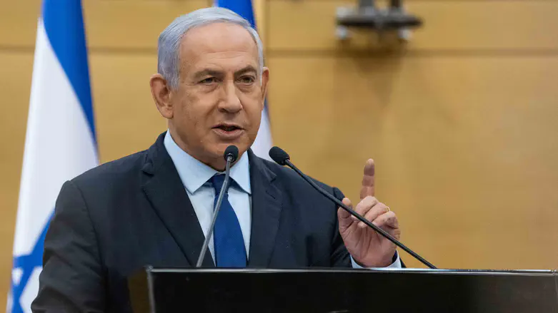 Netanyahu: Ceasefire won't start at 8:30 if Hamas doesn't send hostage list