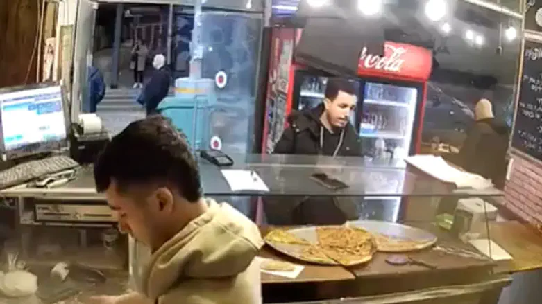 Watch: Tel Aviv terrorist orders pizza minutes before stabbing spree