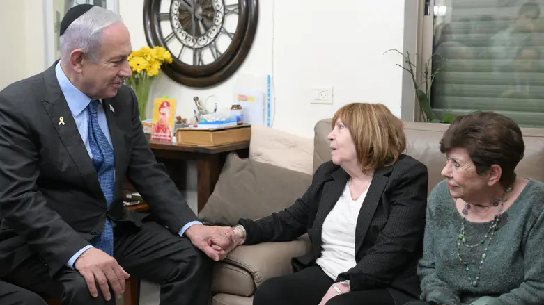 Netanyahu to Oron Shaul’s family: ‘There is great sadness, but also great closure’