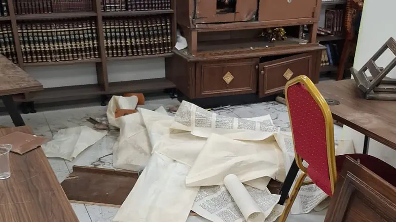 Horrific: Torah scroll destroyed in Bat Yam synagogue break-in