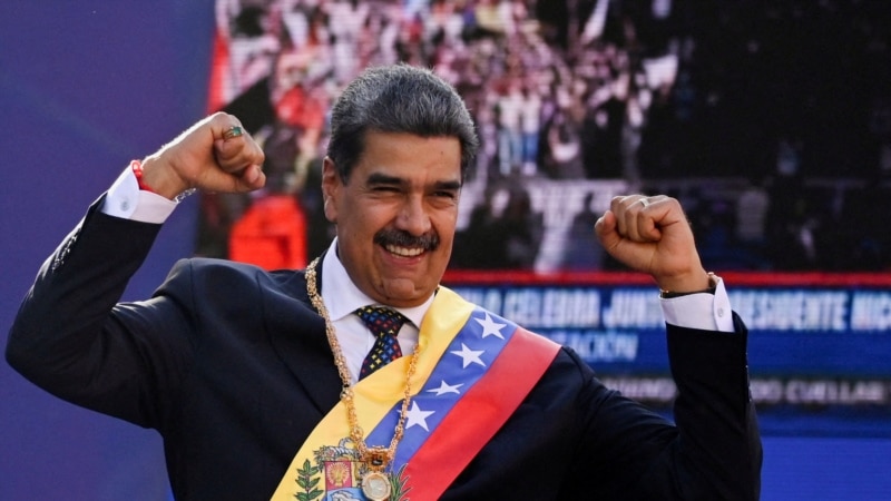 Two former Colombian presidents call for foreign intervention in Venezuela