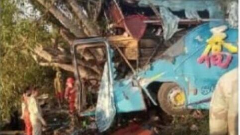 13 Israels injured, 5 locals killed in serious bus accident in Laos