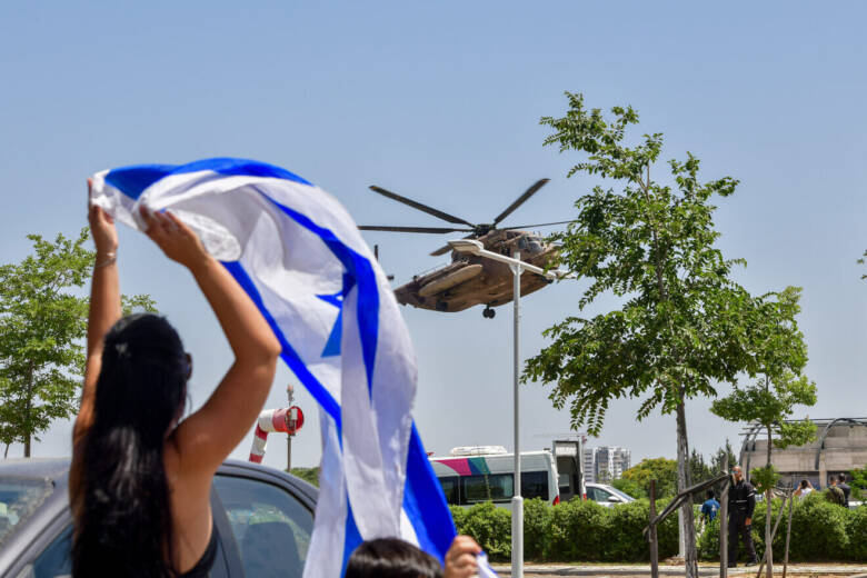 Arbel Yehud, Gadi Mozes and Agam Berger Head Home after 482 Days in Captivity