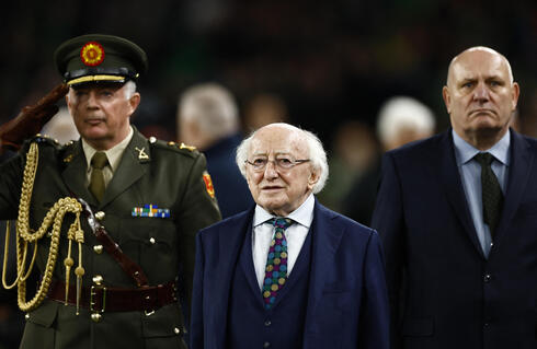 Irish president attacks Israel during ceremony, Jews who protested were forcibly remo