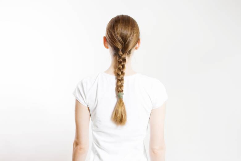 Jewish Women Celebrate Release of Israeli Hostage Agam Berger by Braiding Challah and Hair