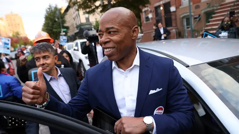 Bribery charges against NYC Mayor Adams to be dismissed