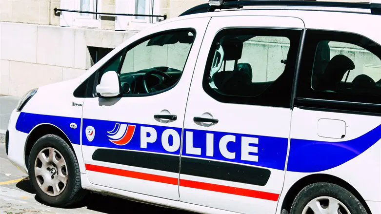 Islamic extremism suspected in fatal stabbing in France, four detained