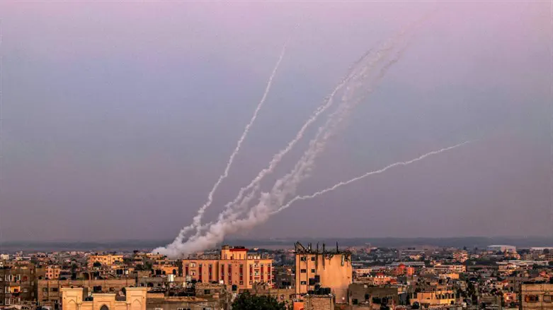 Gaza rocket fired at Israel during ceasefire