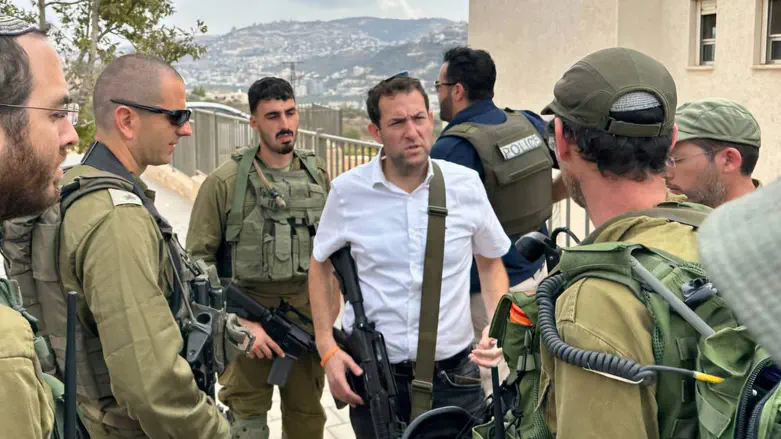 Yossi Dagan to Cabinet: 'Arrest terrorists released to Judea and Samaria'