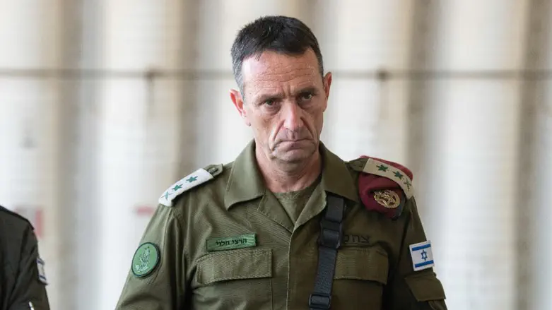 Due to hostages' return: IDF Chief of Staff ends US visit early