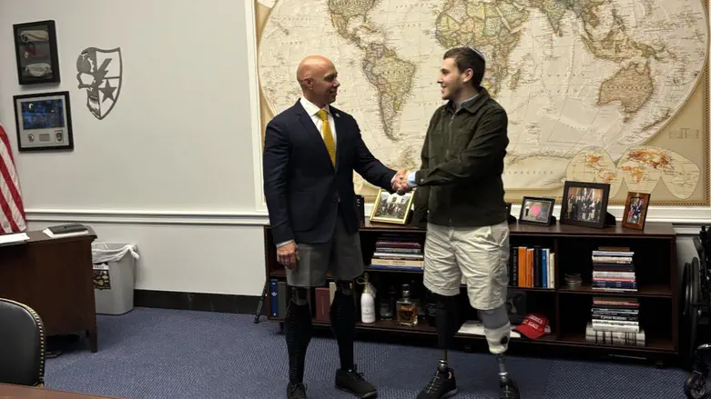 Standing Together: Rep. Brian Mast meets fellow war amputee Ari Spitz