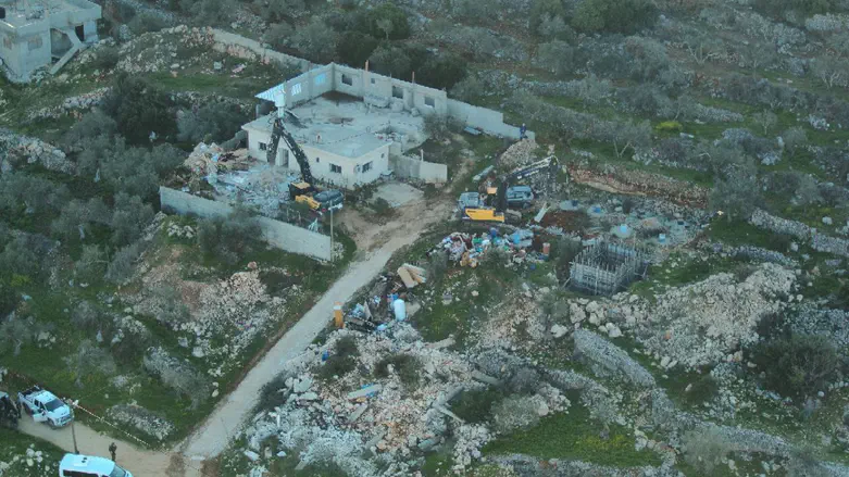 Seven Years Later: Illegal Palestinian building in Samaria demolished