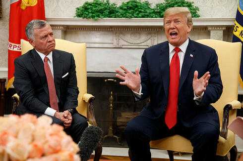 Trump invites King Abdullah of Jordan to formal White House visit