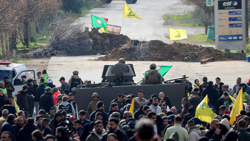 After the destruction and the clashes, Hezbollah supporters ‘quietly’ return to south