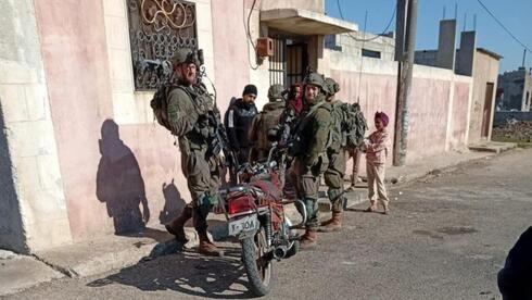 IDF troops fire warning shots in southern Syria, protests break out near Damascus