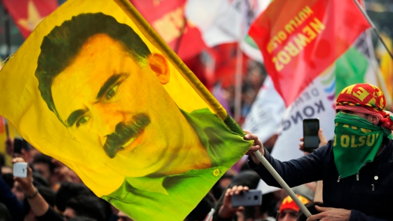 Imprisoned Kurdish leader urges PKK to disarm and disband as part of peace effort with Turkey