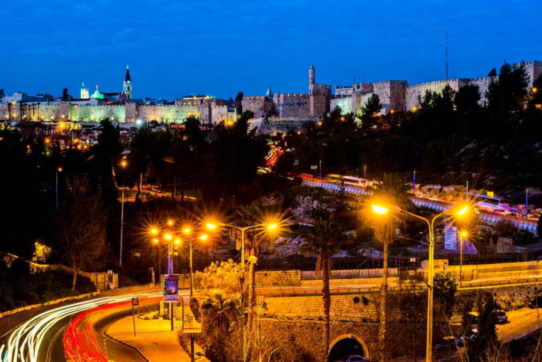 Woman Attacked with Axe in Jerusalem’s Old City; Terror Attack Suspected