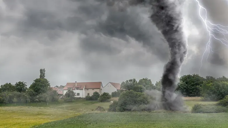 18 dead in Missouri tornado strike