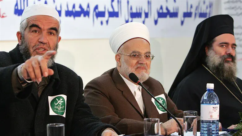 The call of the sheikh accused of incitement