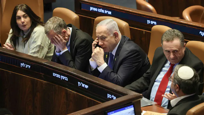 Changes in seat distribution: Likud leads, battle between blocs remains neck and neck