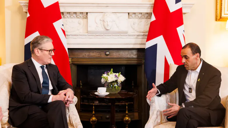 "I never lost hope" | British PM Keir Starmer meets freed hostage Eli Sharabi