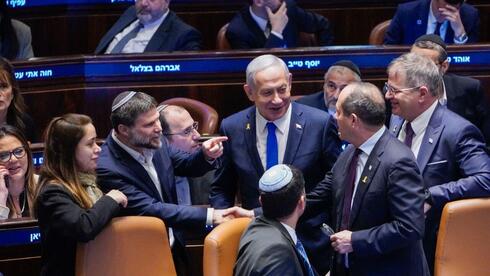 Israeli lawmakers approve 2025 state budget as protests continue outside Knesset