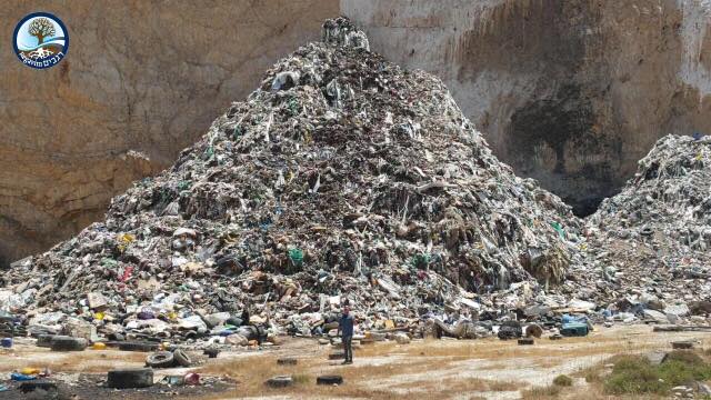 ‘National Crisis’: Knesset Committee Discusses Dangerous Illegal Waste Burning in PA