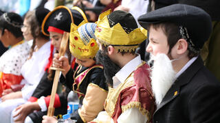 A short guide to celebrating Purim: This is what it can teach us for today