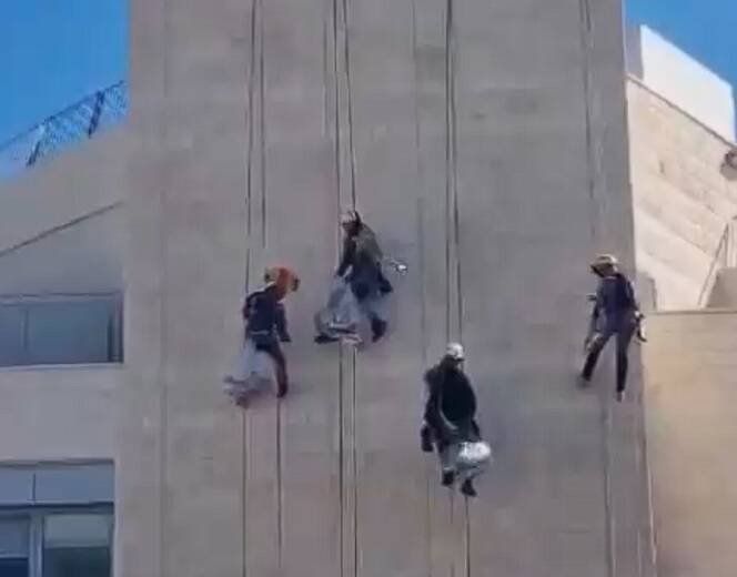 Rappelling Israeli Soldiers Bring Purim Happiness to Children with Disabilities