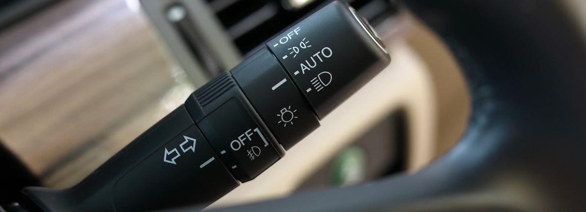 Assessing Valuation After Recent Surge and Strong Shareholder Returns