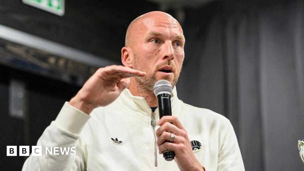 Newcastle goalkeeper John Ruddy celebrates armed forces