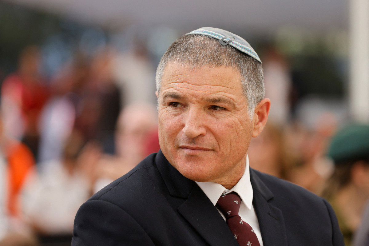 מתי טוכפלד: מקרה הפצ”רית מוכיח – עם דוד זיני אי אפשר לגנוב סוסים מתי טוכפלד: מקרה הפצ”רית מוכיח – עם דוד זיני אי אפשר לגנוב סוסים