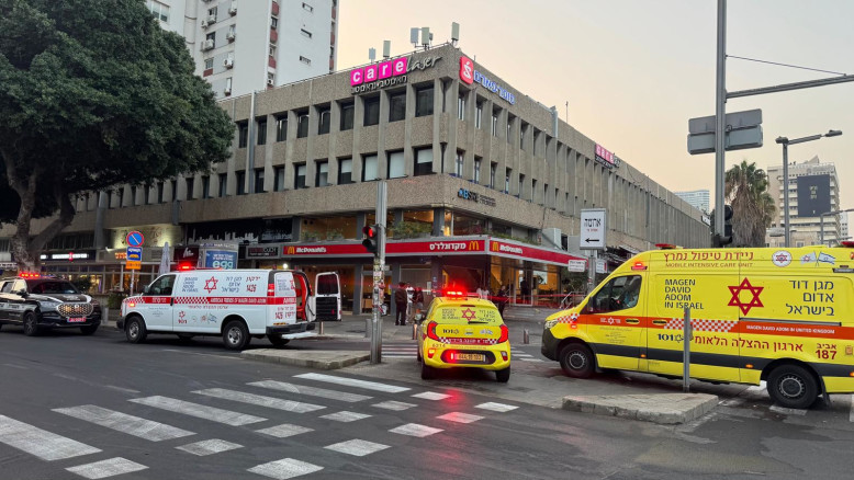 אירוע אלימות באבן גבירול בתל אביב, שני צעירים פונו במצב קשה