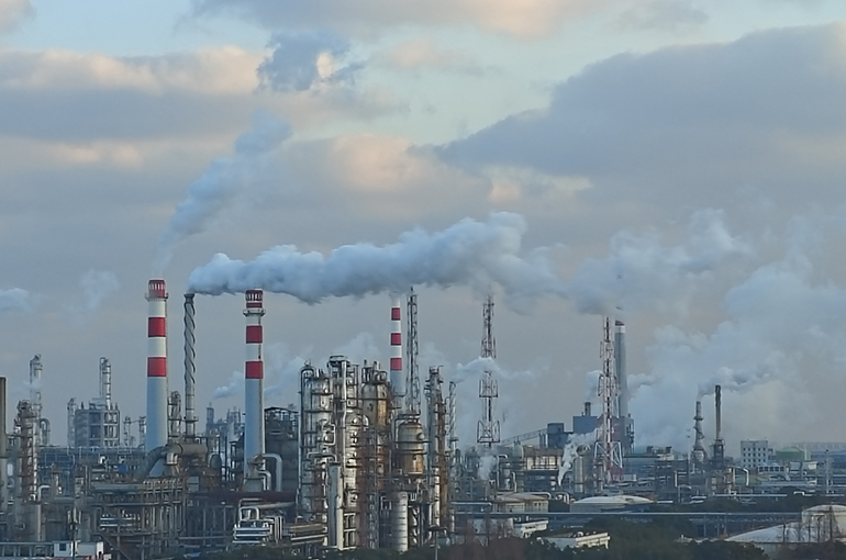 Chinese Scientists Slash Carbon Emissions in Breakthrough for Liquid Fuel Production