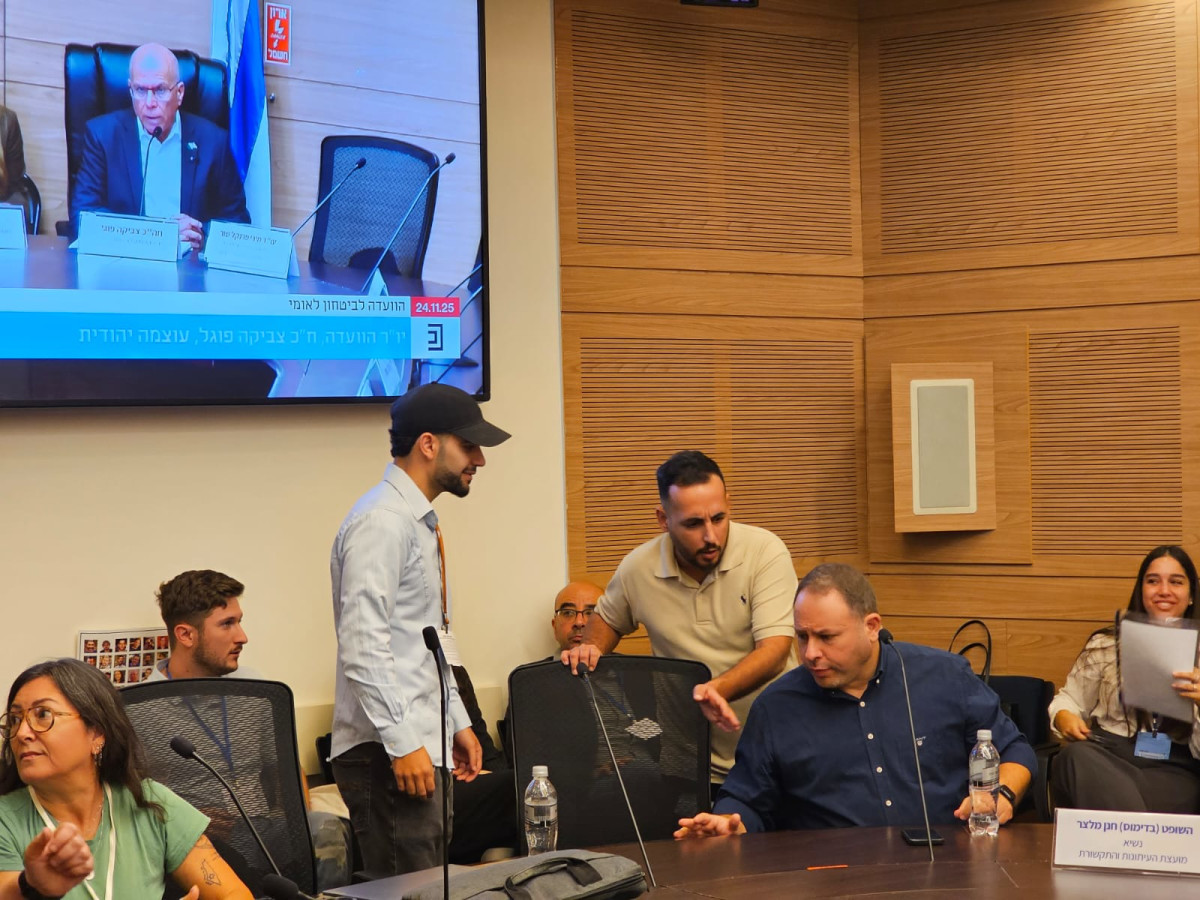 למרות צו ההרחקה גלעד קריב: מרדכי דוד הגיע לכנסת – ואז החלה הדרמה