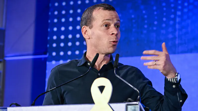 עימות חסר מעצורים: “לך לעזה”