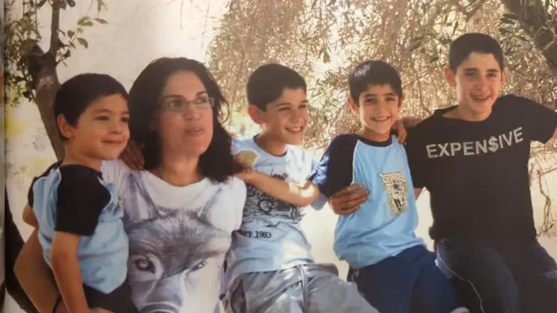 Senior commander reveals that he is deceased hostage’s uncle