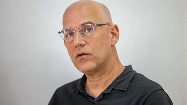 גיא פלג על מרדכי דוד: עבריין, איש שוליים זניח גיא פלג על מרדכי דוד: עבריין, איש שוליים זניח