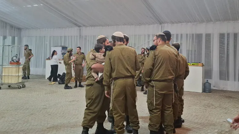 בשל שירת נשים: לוחמים דתיים נטשו את טקס ההוקרה הצבאי