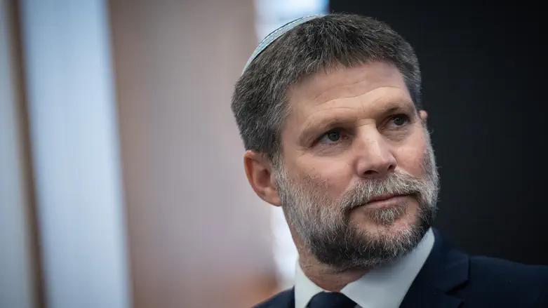 הפערים מהעולם אדירים, הקמפיין נגד רועש, אבל באוצר לא עוצרים הפערים מהעולם אדירים, הקמפיין נגד רועש, אבל באוצר לא עוצרים