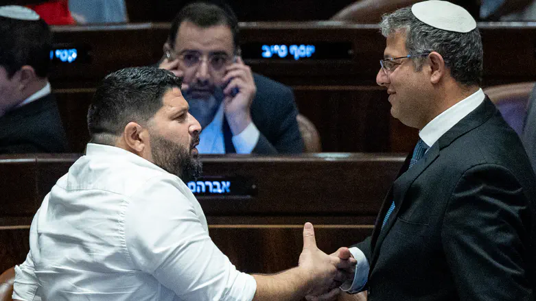 אלמוג כהן: בן גביר לא מדבר איתי קרוב לשנה