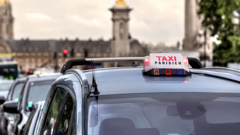 ישראלית בפריז נדהמה: נהג המונית – מחבל חיזבאללה