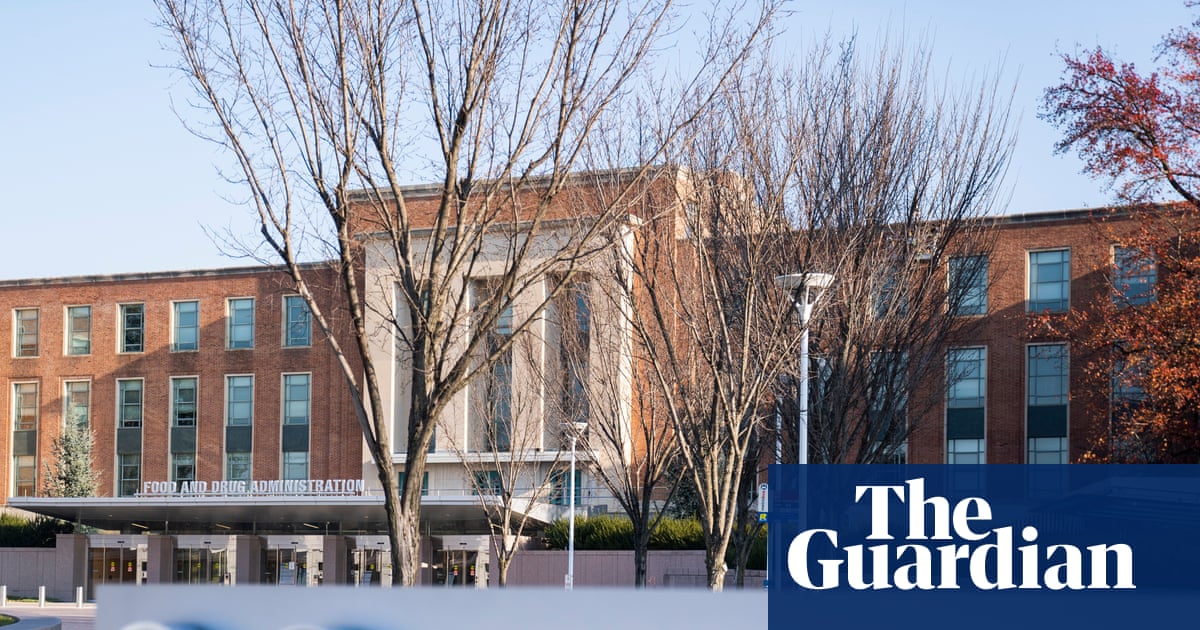 Turmoil and tensions at FDA after dramatic exit of top drug regulator | Trump administration