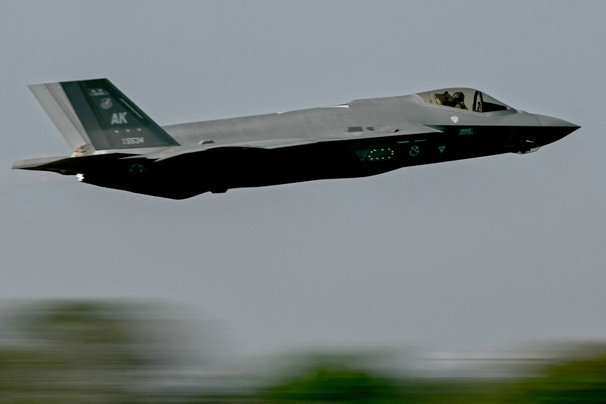 Why Selling US F-35 Jets to Saudi Arabia Is So Contentious