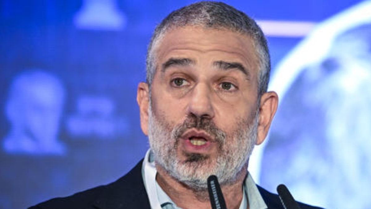 שליח חב”ד וינון מגל: השאלה שהפתיעה בטיסה